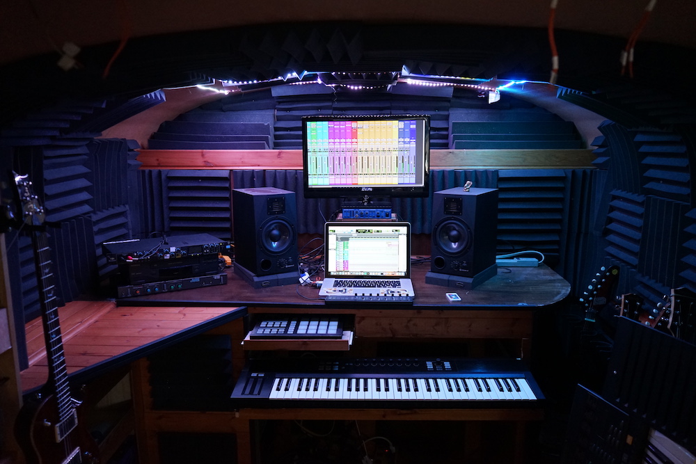 inside the mixbus studio