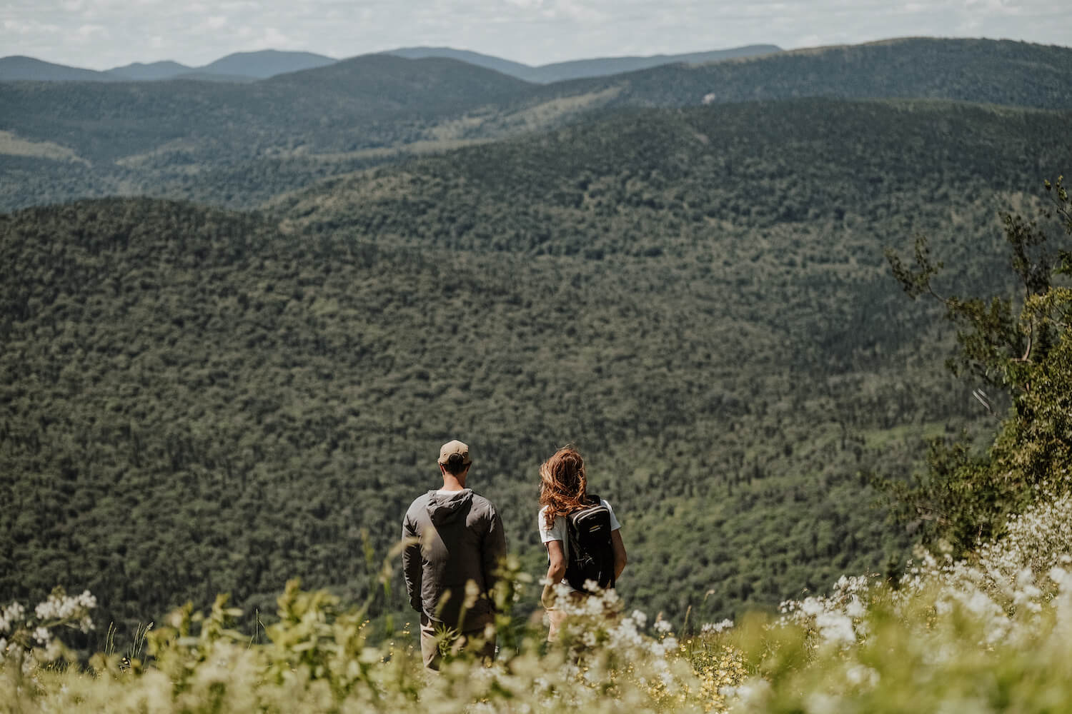 couple en randonnée au québec